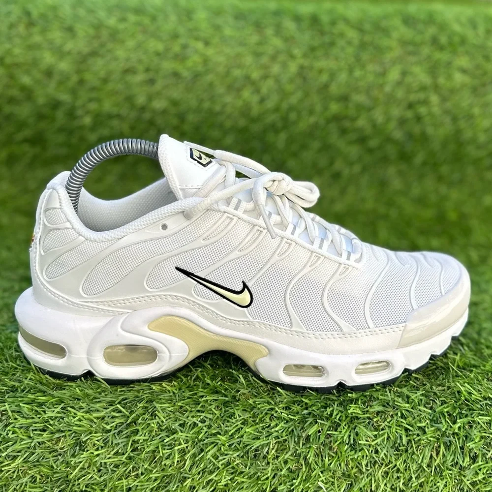 Women's Nike Air Max Plus Alabaster Brand new Shoes size 8,5 US Authentic - Picture 5 of 8